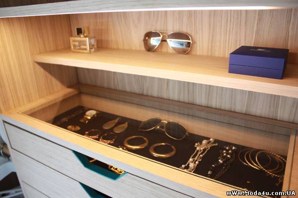 Шкаф-гардероб от Hosun Ching