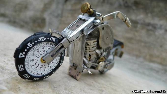 Мотоциклы из часов Dan Tanenbaum